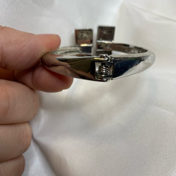 Amethyst Open Bracelet - Picture 7 of 14